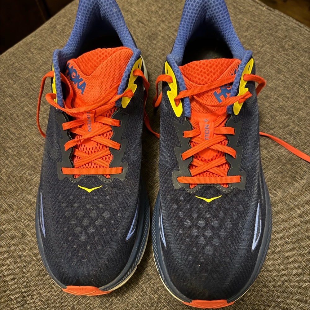 Men’s Hoka Clifton 9 size 12.5 2E